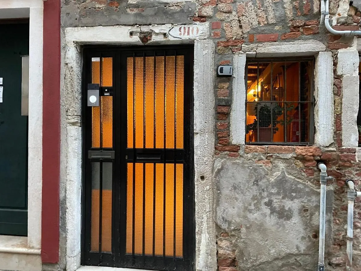 Biennale Gallery Loft Venice