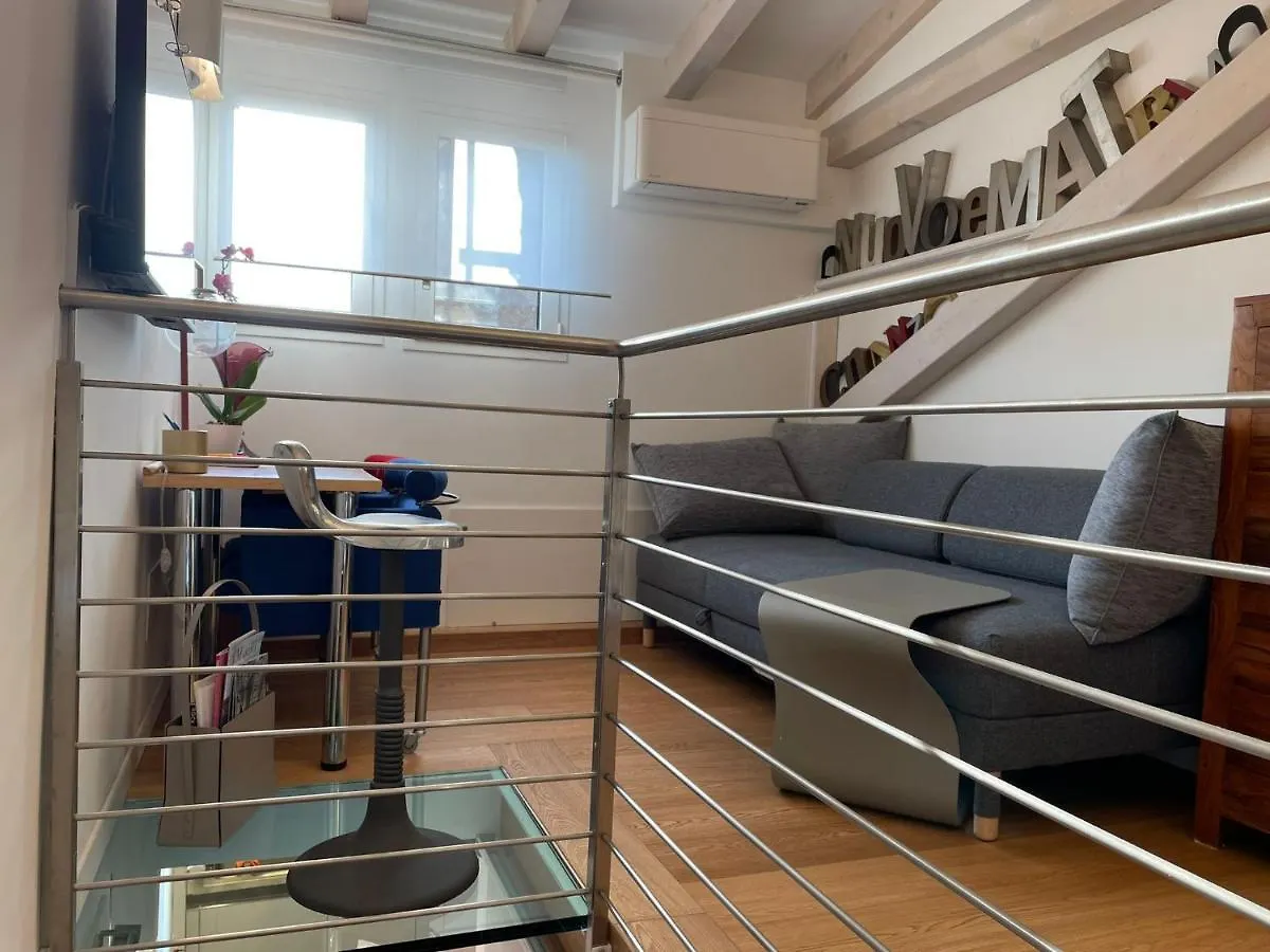 Biennale Gallery Loft Venice 0*,